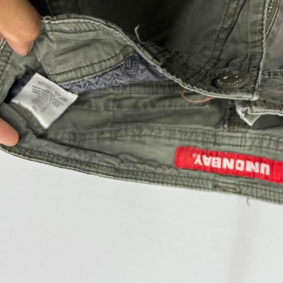 Unionbay Green Cargo Shorts Size 30 Men’s Utility Outdoor Workwear - Picture 3 of 4